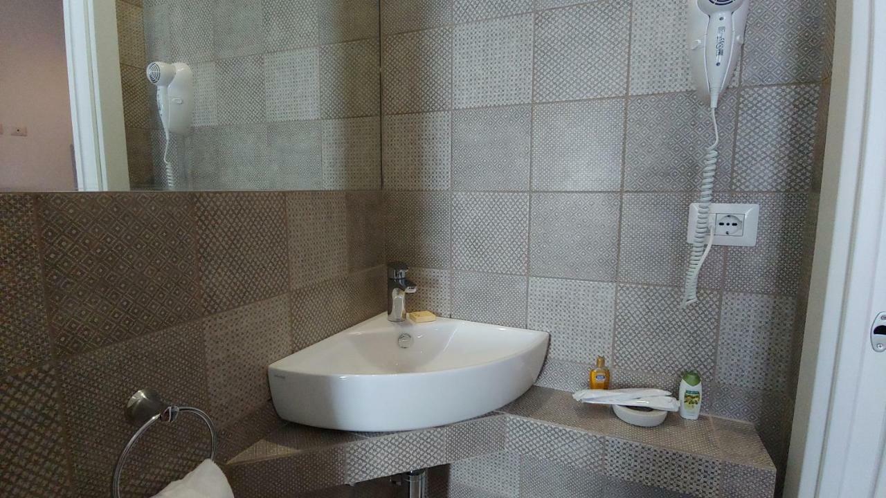 B&B El Brumista ミラノ エクステリア 写真